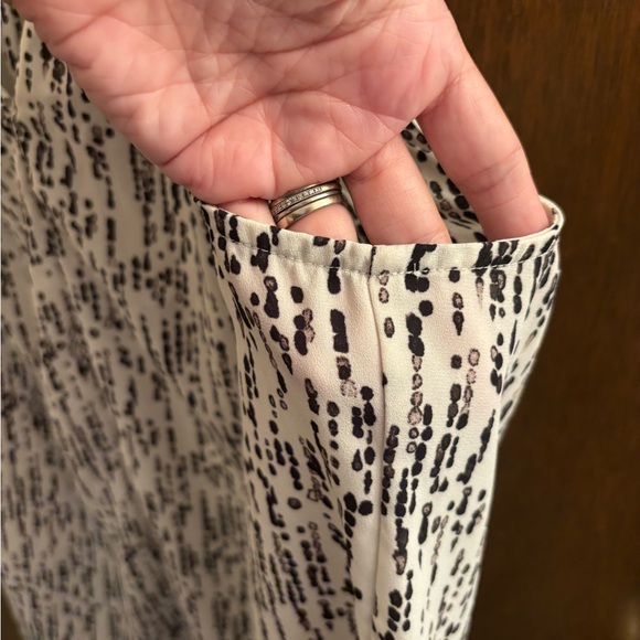 Vera Wang blouse - Picture 4 of 8